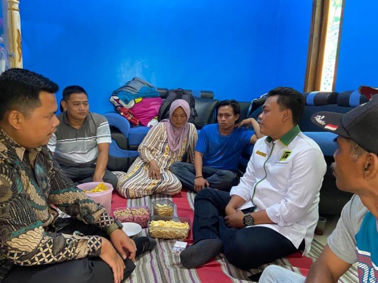Legislator PPP Sambangi Keluarga Korban Serangan KKB