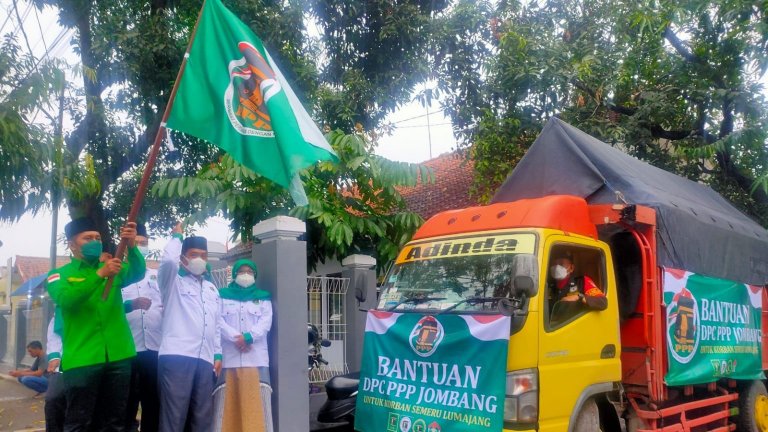 PPP Jombang Kirim Bantuan untuk Korban Erupsi Gunung Semeru