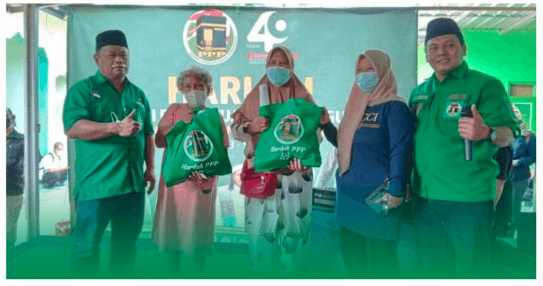 Harlah ke-49 PPP, Warga Serbu Bazar Sembako Murah dan Vaksinasi Covid-19