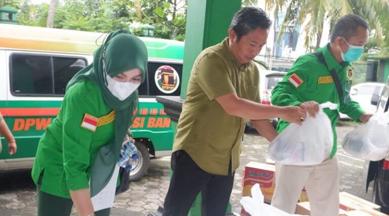 PPP Banten Salurkan Bantuan Untuk Korban Banjir Serang