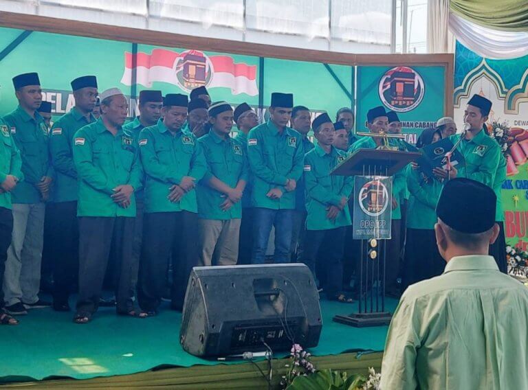 Lantik 18 PAC, Wakil Ketua PPP Jatim : Sebagai Migot Kesuksesan dan Kejayaan