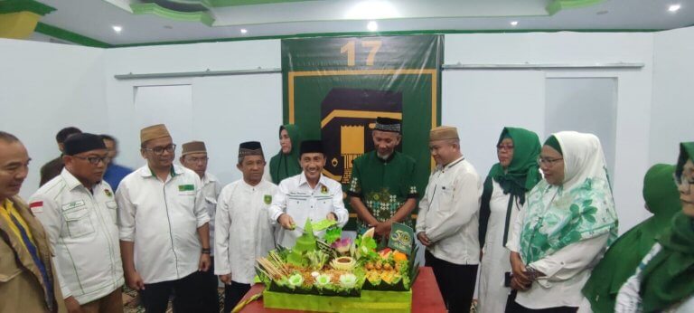 Sambut Harlah Emas, PPP Gorontalo Berikan Santunan Untuk Masyarakat Kurang Mampu