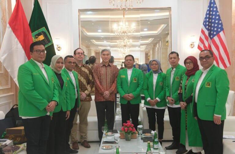 Ketum PPP Terima Kunjungan Dubes AS, Bahas Pengentasan Kemiskinan dan Perdamaian