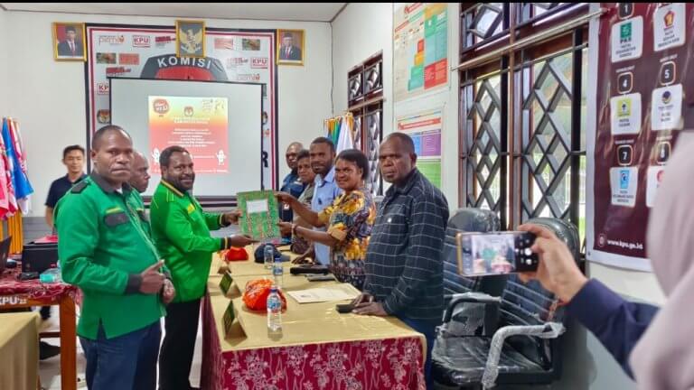 Target Menang Besar Pemilu 2024, PPP Paniai Papua Daftarkan Caleg
