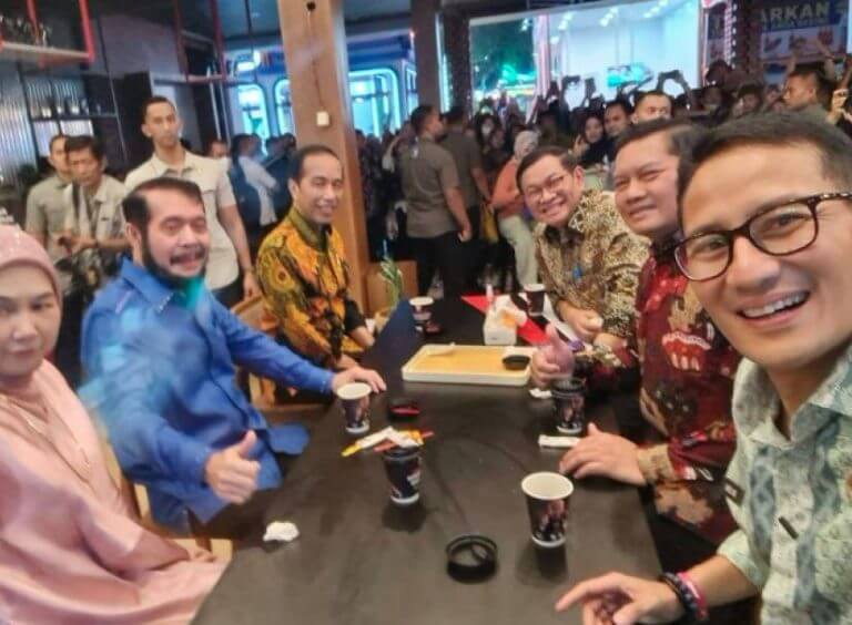 Jokowi Tanya Sandiaga soal Tugas Baru di PPP saat Ngopi di PRJ