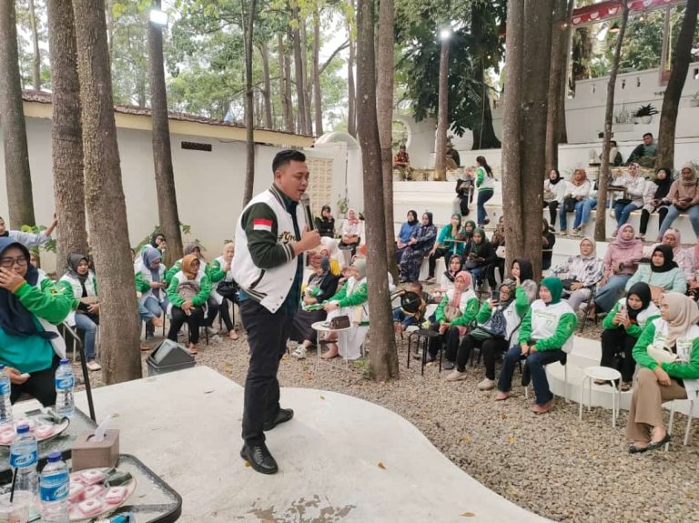 Silaturrahmi dan Pencerahan Politik Bersama Srikandi Digelar IMK di Cafe Soeta